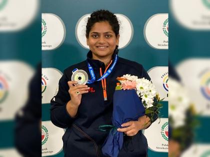 Rahi Sarnobat claimed a silver medal after enduring a weapon malfunction during the women's 25m pistol event of the President's Cup | Rahi Sarnobat : पिस्तुलात बिघाड होऊनही राही सरनोबतनं भारताला जिंकून दिलं पदक, President’s Cup मध्ये रौप्यपदक