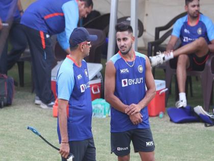 ind vs sa t20 series team india practice session for first match umran malik dinesh karthik kl rahul | पाहुण्यांना सहन होईना दिल्लीतील उकाडा, भारताचा मात्र कसून सराव