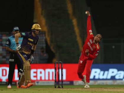 Mumbai Indians Ex Spinner Rahul Chahar truns the game for Punjab Kings Bowls Maiden Over with two wickets Shreyas Iyer Nitish Rana IPL 2022 | IPL 2022 KKR vs PBKS Live: Mumbai Indians चा माजी खेळाडू Rahul Chahar पंजाबच्या संघात चमकला, मेडन ओव्हर टाकून घेतले दोन बळी