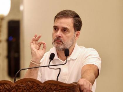 After the 'atom bomb' of vote theft, now a 'hydrogen bomb' will explode; Rahul Gandhi's new claim | मतचोरीच्या ‘ॲटम बॉम्ब’नंतर आता फुटेल ‘हायड्रोजन बॉम्ब’; राहुल गांधींचा इशारा After the 'atom bomb' of vote theft, now a 'hydrogen bomb' will explode; Rahul Gandhi's new claim | मतचोरीच्या ‘ॲटम बॉम्ब’नंतर आता फुटेल ‘हायड्रोजन बॉम्ब’; राहुल गांधींचा इशारा