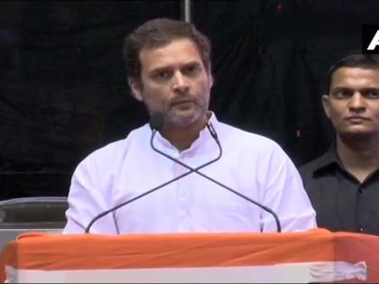 rahul gandhi slams pm modi and rss over rape incidents in country | संघात एकही महिला नसल्यानं मोदी बलात्कारांवर मूग गिळून गप्प- राहुल गांधी