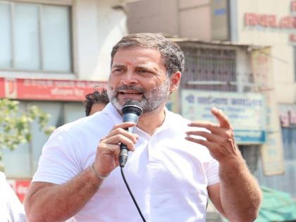 "Don't be afraid, there is no threat of changing the constitution in BJP", Rahul Gandhi said | "घाबरू नका, संविधान बदलण्याची धमक भाजपामध्ये नाही", राहुल गांधींनी ठणकावले