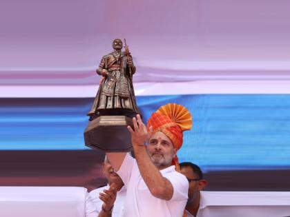 fighting against anti chhatrapati shivaji maharaj tendencies said congress mp rahul gandhi while unveiling statue of shivaji maharaj | छत्रपतींच्या विरोधातील प्रवृत्तींविरोधात लढाई: राहुल गांधी, शिवरायांच्या पुतळ्याचे अनावरण