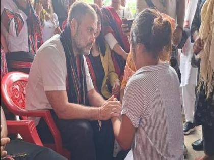 Rahul Gandhi Manipur visit : I urge PM Modi to visit Manipur, say Rahul during visit to Imphal | Rahul Gandhi Manipur Visit: "इथे जे घडत आहे, ते देशात कुठेही पाहिले नाही", मणिपूरमध्ये राहुल गांधींनी घेतली हिंसाचार पीडितांची भेट!