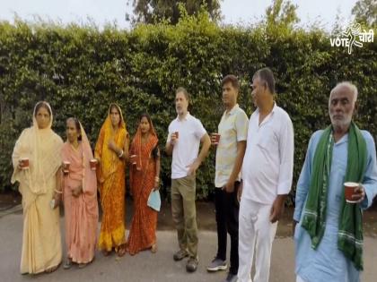 Rahul Gandhi's 'chai pe charcha' with 'dead' people, criticizing the Election Commission, said | Video: राहुल गांधींची 'मृत' लोकांसोबत 'चाय पे चर्चा', निवडणूक आयोगाने मारल्याचा आरोप...