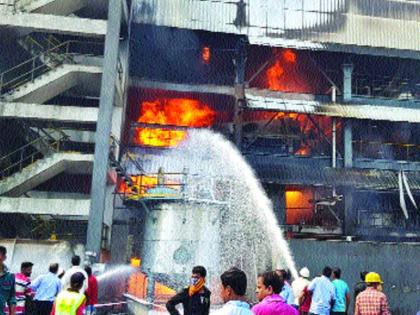 A severe fire in Allana Company at Sarasan | सारसन येथे अल्लाना कंपनीत भीषण आग