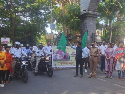 Maharashtra Lok Sabha Election 2024: Bike rally held in Alibaug for voter awareness, street theater performance by Prism organization | मतदार जनजागृतीसाठी अलिबागमध्ये बाईक रॅली संपन्न, प्रिझम संस्थेतर्फे पथनाट्य सादरीकरण