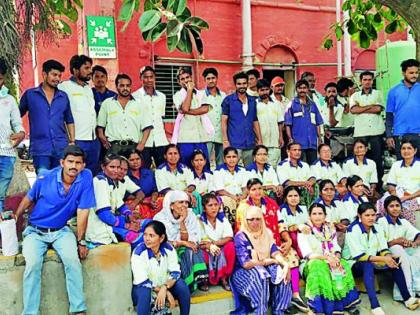 80 workers of Carriage and Wagon stop work agitation in Nagpur | नागपुरात कॅरेज अँड वॅगनच्या ८० कामगारांचे काम बंद आंदोलन