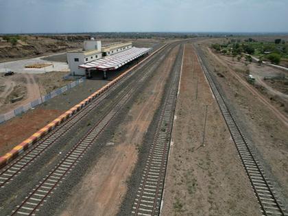 Good news for Beed district residents! The railway will run from Ahmednagar to Iganwadi by the end of the year | बीड जिल्हावासीयांसाठी खुशखबर! वर्षाखेरपर्यंत अहमदनगर ते इगनवाडीपर्यंत धावणार रेल्वे