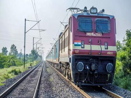 Important news for railway passengers! 15 trains between Pune and Mumbai canceled till Monday | रेल्वे प्रवाशांसाठी महत्त्वाची बातमी! पुणे- मुंबई दरम्यानच्या १५ रेल्वे साेमवारपर्यंत रद्द