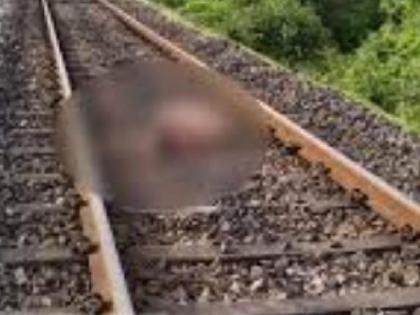 Sangli News: चमत्कारकच!, डोक्यामध्ये दगड घातला, रेल्वे अंगावरून गेली; तरी तरुण वाचला