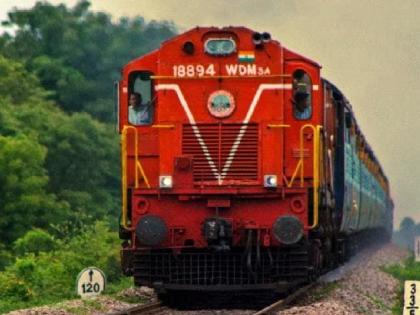 Three additional trains will run from Kolhapur on the occasion of Dussehra and Diwali | कोल्हापुरातून तीन जादा रेल्वे गाड्या धावणार, जाणून घ्या वेळापत्रक Three additional trains will run from Kolhapur on the occasion of Dussehra and Diwali | कोल्हापुरातून तीन जादा रेल्वे गाड्या धावणार, जाणून घ्या वेळापत्रक