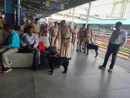 Ayodhya Verdict : Heavy police bandobast at Nagpur railway station | Ayodhya Verdict : नागपूर रेल्वेस्थानकावर पोलिसांचा कडेकोट बंदोबस्त 