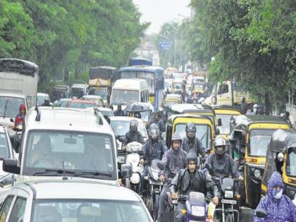 Heavy rain in Pune since morning; Heavy traffic jams on the roads, citizens are upset | Pune Rain: पुण्यात सकाळपासून संततधार पाऊस; रस्त्यांवर प्रचंड वाहतूककोंडी, नागरिक वैतागले