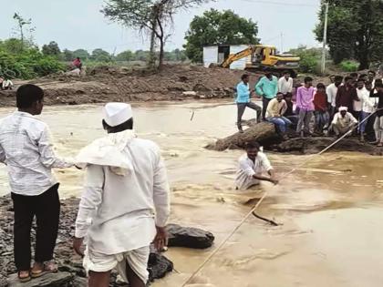 Rain continues in Jalna; Heavy rains in 17 mandals in 24 hours, floods in rivers and streams | जालन्यात पावसाचे थैमान सुरूच; २४ तासांत १७ मंडळांत अतिवृष्टी, नदी-नाले दुथडी Rain continues in Jalna; Heavy rains in 17 mandals in 24 hours, floods in rivers and streams | जालन्यात पावसाचे थैमान सुरूच; २४ तासांत १७ मंडळांत अतिवृष्टी, नदी-नाले दुथडी