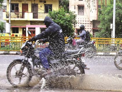 Be careful if drivers throw water and mud on others! A case will be filed | वाहनधारकांनो दुसऱ्यांच्या अंगावर पाणी, चिखल उडवाल तर खबरदार ! होईल गुन्हा दाखल