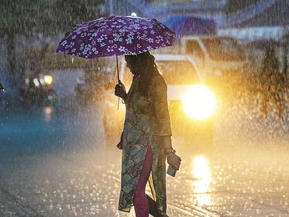 Rains lashed the entire Marathwada again; Red alert for tomorrow as well! | संपूर्ण मराठवाड्याला पावसाने पुन्हा झोडपले; उद्यासाठीही आहे रेड अलर्ट!