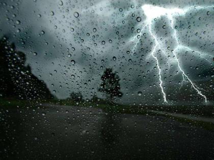 Heavy rains in Beed district rivers and streams overflow; Terrible incident of six people getting stuck in a jeep | बीड जिल्ह्यात मुसळधार पाऊस, नद्या-नाले तुडुंब; जीप वाहून सहा जण अडकल्याची भीषण घटना Heavy rains in Beed district rivers and streams overflow; Terrible incident of six people getting stuck in a jeep | बीड जिल्ह्यात मुसळधार पाऊस, नद्या-नाले तुडुंब; जीप वाहून सहा जण अडकल्याची भीषण घटना
