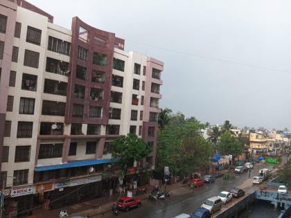 Mumbai Rain Update: Heavy rain with thunder in Kandivali, Borivali areas; Servants stranded | Mumbai Rains: ढगांच्या गडगडाटासह कांदिवली, बोरिवली भागात मुसळधार पाऊस; चाकरमान्यांची तारांबळ Mumbai Rain Update: Heavy rain with thunder in Kandivali, Borivali areas; Servants stranded | Mumbai Rains: ढगांच्या गडगडाटासह कांदिवली, बोरिवली भागात मुसळधार पाऊस; चाकरमान्यांची तारांबळ