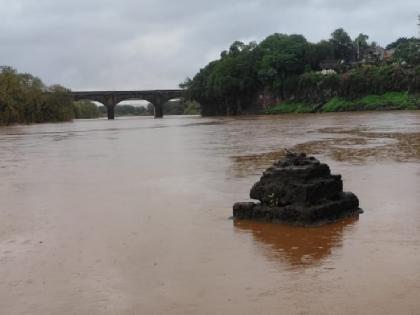 Rainfall is low in Kolhapur, Panchganga river is out of character | Rain Update Kolhapur: कोल्हापुरात पावसाची उसंत, पंचगंगा पात्राबाहेरच