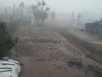 Rain in Kolhapur district | शहरासह जिल्ह्यात अवकाळी पावसाची हजेरी