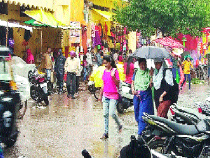 Heavy rain in Sanglud area of Akola | सांगळूद परिसरात पावसाची जोरदार हजेरी