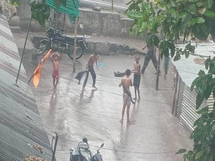 Unseasonal rain in Satara, Relief to citizens from heat | साताऱ्यात दुपारी वाढता पारा; सायंकाळी अवकाळीच्या धारा..! 