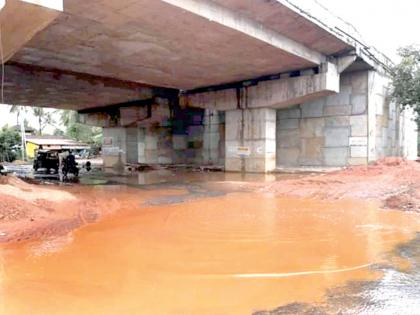 Heavy rain in Ratnagiri, thunder like the sky | रत्नागिरीत मुसळधार पाऊस,  आकाश फुटल्यासारखा गडगडाट