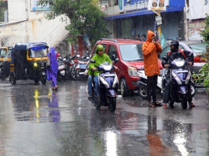 Friends, it has rained, open the windows and doors! Neither crack nor thunder, 'He' is sitting quietly | दोस्त आपुला पाऊस आला, उघडा खिडके दारे! ना कडकडाट ना गडगडाट ‘तो’ बसरतोय शांतपणे