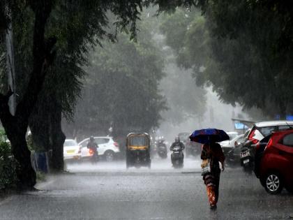 Relief for Pune residents due to hot and rain showers in the afternoon | पुणे शहरात दुपारच्या उकाड्यानंतर विजांच्या कडकडाटासह पाऊस