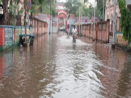 A youth of Umalwad was killed when a wall collapsed due to strong winds. Four people seriously injured | Sangli: वादळी वाऱ्याने भिंत कोसळून उमळवाडचा युवक ठार, महिलेसह चौघे गंभीर जखमी 