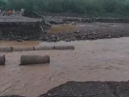 Heavy rain in Beed district on the second day too, heavy rain in five circles | बीड जिल्ह्यात दुसऱ्या दिवशीही दमदार पाऊस, पाच मंडळात अतिवृष्टी