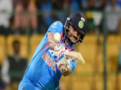 Twenty20 cricket: Fifty of the sixes reached by this 'player' of India | ट्वेन्टी-20 क्रिकेट : भारताच्या ' या' खेळाडूने गाठले षटकारांचे अर्धशतक