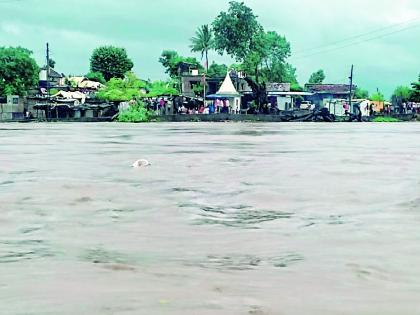 heavy rains hit Yavatmal district, More than 65 mm of rainfall was recorded in 55 circles | यवतमाळ जिल्ह्याला अतिवृष्टीचा तडाखा; ५५ मंडळात ६५ मिमी पेक्षा अधिक पावसाची नोंद