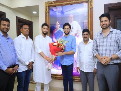 Shiv Sena entry and Kolhapur connection of yashvardhan rajvardhan kadambande | Yashvardhan Kadambande: यशवर्धन यांचा शिवसेना प्रवेश आणि कोल्हापूर कनेक्शन