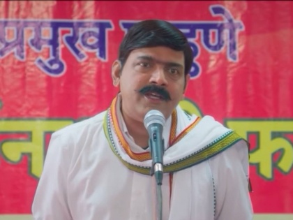 marathi actor Makarand Anaspure new movie Rajkaran Gela Mishit release soon answers about ongoing politics in the state | सध्याच्या राजकारणातली खटकणारी गोष्ट कोणती? मकरंद अनासपुरे स्पष्टच बोलले