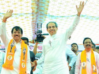 Uddhav Thackeray's plan to put the lands in Sindhudurga in Adani's throat | सिंधुदुर्गातील जमिनी अदाणीच्या घश्यात घालण्याचा डाव, उद्धव ठाकरेंचा घणाघात