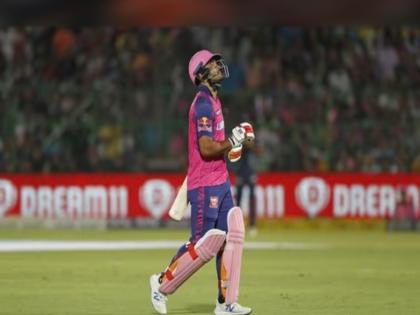  Rajasthan Royals young player Rian Parag has posted an emotional post after his continued poor form in IPL 2023 | "वेळ चांगली असो वाईट, निघून जातेच...", सततच्या 'फ्लॉप' शोनंतर युवा खेळाडू भावूक