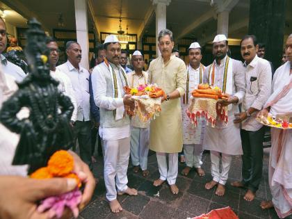 Tukaram Maharaj Palkhi Chhatrapati family flag, Shiva tradition resumed | तुकाराम महाराज पालखीत छत्रपती घराण्याची पताका, शिवकालीन परंपरा पुन्हा सुरु होणार