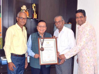 Rajendra Darda awarded with prestigious ‘World Record of Excellence’ award in England | राजेंद्र दर्डा यांना इंग्लंडमधील प्रतिष्ठित ‘वर्ल्ड रेकॉर्ड ऑफ एक्सलन्स’ पुरस्कार प्रदान Rajendra Darda awarded with prestigious ‘World Record of Excellence’ award in England | राजेंद्र दर्डा यांना इंग्लंडमधील प्रतिष्ठित ‘वर्ल्ड रेकॉर्ड ऑफ एक्सलन्स’ पुरस्कार प्रदान
