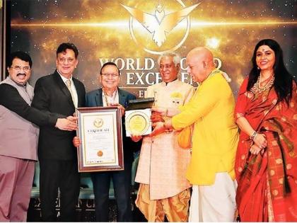 Rajendra Darda honored with prestigious 'Humanity Leadership Award 2025' in England | राजेंद्र दर्डा यांचा इंग्लंडमधील प्रतिष्ठित 'ह्युमॅनिटी लीडरशिप अवॉर्ड २०२५'ने गौरव, मुंबईतील शानदार कार्यक्रमात पुरस्कार प्रदान Rajendra Darda honored with prestigious 'Humanity Leadership Award 2025' in England | राजेंद्र दर्डा यांचा इंग्लंडमधील प्रतिष्ठित 'ह्युमॅनिटी लीडरशिप अवॉर्ड २०२५'ने गौरव, मुंबईतील शानदार कार्यक्रमात पुरस्कार प्रदान