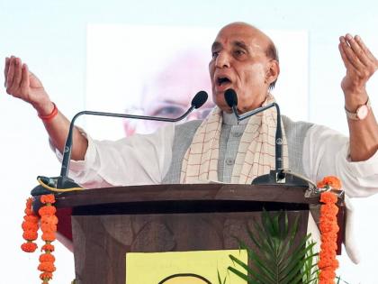 'Armed forces should be prepared for a long conflict'; Rajnath Singh's big statement in the backdrop of tension with Pakistan | 'सशस्त्र दलांनी दीर्घ संघर्षासाठी तयार राहावे'; पाकिस्तानसोबतच्या तणावाच्या पार्श्वभूमीवर राजनाथ सिंह यांचं मोठं विधान 'Armed forces should be prepared for a long conflict'; Rajnath Singh's big statement in the backdrop of tension with Pakistan | 'सशस्त्र दलांनी दीर्घ संघर्षासाठी तयार राहावे'; पाकिस्तानसोबतच्या तणावाच्या पार्श्वभूमीवर राजनाथ सिंह यांचं मोठं विधान