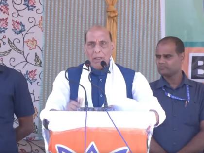 Rajnath Singh in Jammu-Kashmir 'We want good relations with our neighbours', Rajnath Singh's attack on Pakistan | 'शेजाऱ्यांसोबत चांगले संबंध हवे आहेत, पण...', राजनाथ सिंह यांचा पाकिस्तानवर हल्लाबोल