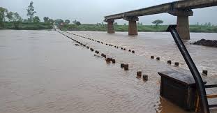 30.83 mm rainfall in Chandgad taluka | चंदगड तालुक्यात 30.83 मिमी पाऊस,10 बंधारे पाण्याखाली