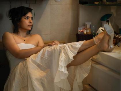 'सेक्रेड गेम्स' फेम राजश्री देशपांडेचा सर्वांचं हृदय घायाळ करणारा हॉट लूक बघा