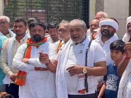 Government cheated farmers by giving false promises of complete loan waiver: Raju Shetty | सरकारने संपूर्ण कर्जमाफीचे खोटे आश्वासन देऊन शेतकऱ्यांची फसवणूक केली: राजू शेट्टी Government cheated farmers by giving false promises of complete loan waiver: Raju Shetty | सरकारने संपूर्ण कर्जमाफीचे खोटे आश्वासन देऊन शेतकऱ्यांची फसवणूक केली: राजू शेट्टी