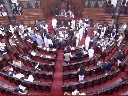 delhi violence : Rajya Sabha and Lok Sabha adjourned till 11 am tomorrow BKP | दिल्लीतील दंगलीवरून संसदेत रणकंदन, भाजपा-काँग्रेस खासदारांमध्ये धक्काबुक्की