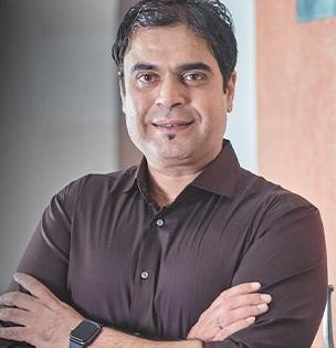 शिक्षणाचा अभाव, सर्वांनीच मारले टोमणे; आज 'त्या' युवकानेच कोट्यवधीची कंपनी उभारली