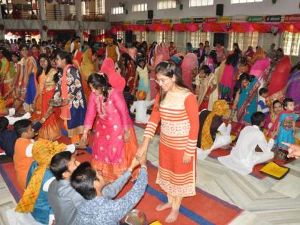 250 bales of Rakshabandhan | रक्षाबंधनाच्या २५० गाठी 250 bales of Rakshabandhan | रक्षाबंधनाच्या २५० गाठी