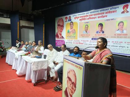 Society should take initiative for expansion of Chaityabhoomi; appeal of Rama Ambedkar-Teltumbde, granddaughter of Babasaheb Ambedkar | चैत्यभूमीच्या विस्तारासाठी समाजाने पुढाकार घ्यावा; रमा आंबेडकर-तेलतुंबडे यांचे आवाहन